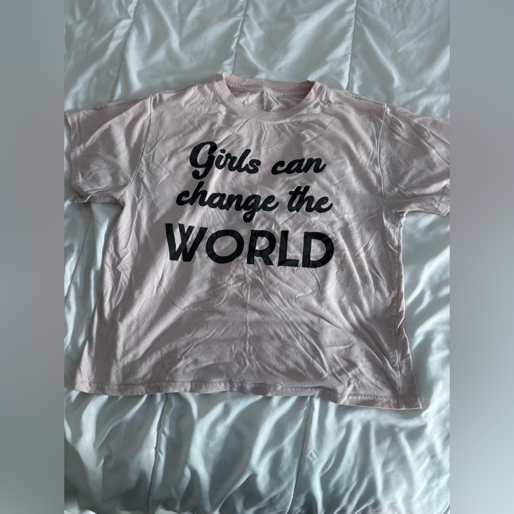 Pink t shirt